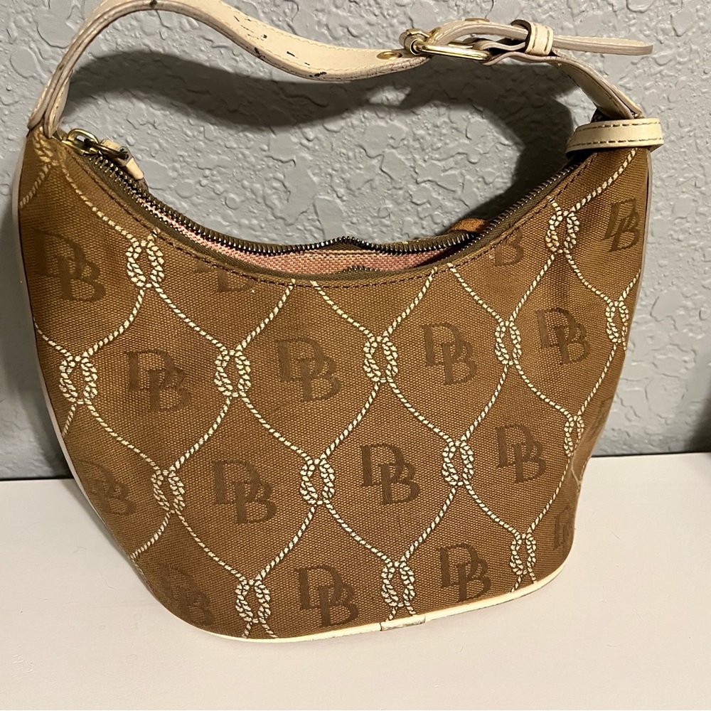 Dooney and Bourke bucket bag